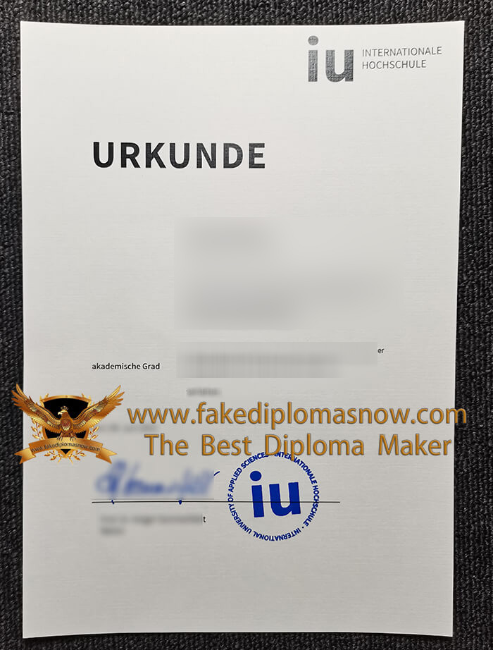 IU-Internationale-Hochschule-diploma-Urkunde
