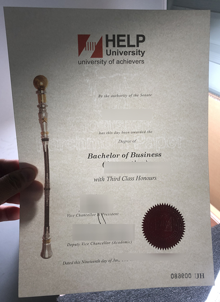 Goat-printed paper is used to identify fake diplomas from Malaysian universities Goat-printed paper is used to identify fake diplomas from Malaysian universities.