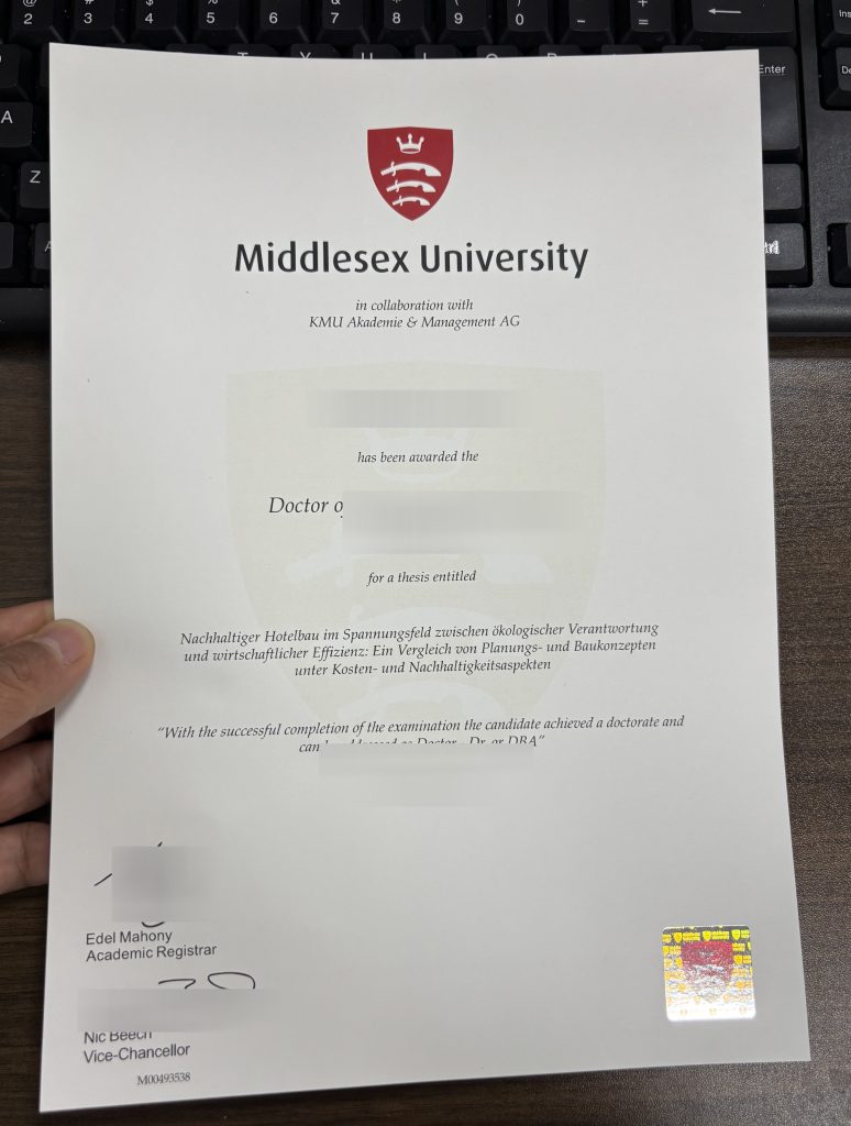 Holograms identify fake degrees from British universities Holograms identify fake degrees from British universities